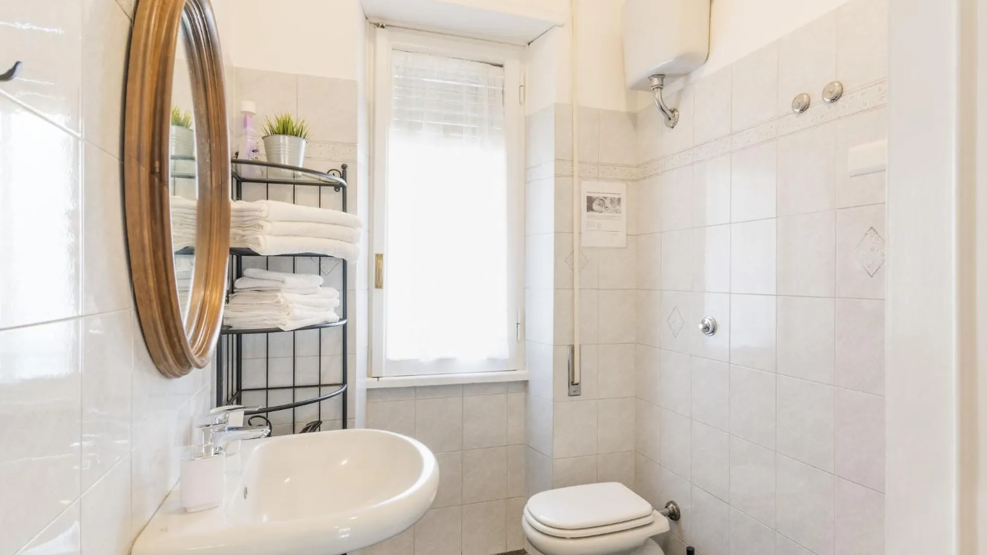 Apartment Appartamento Renato Roma Musei Vaticani By Interhome